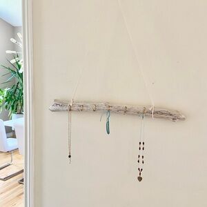 🪵 Bohemian beautiful jewelry holder